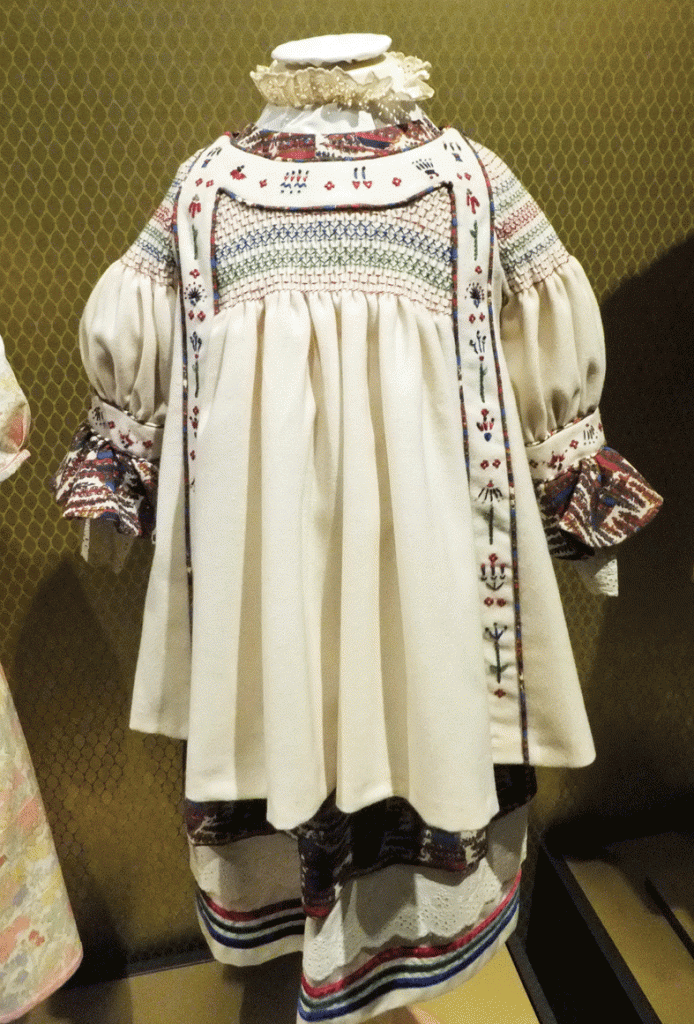 robe-à-smocks